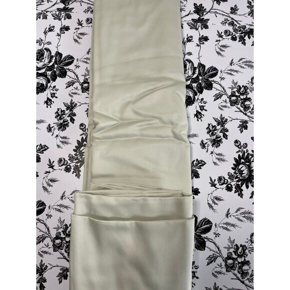 Room & Retreat NWT Egyptian Cotton Pillowcase Pair King Embroidered Pistachio - Picture 5 of 5